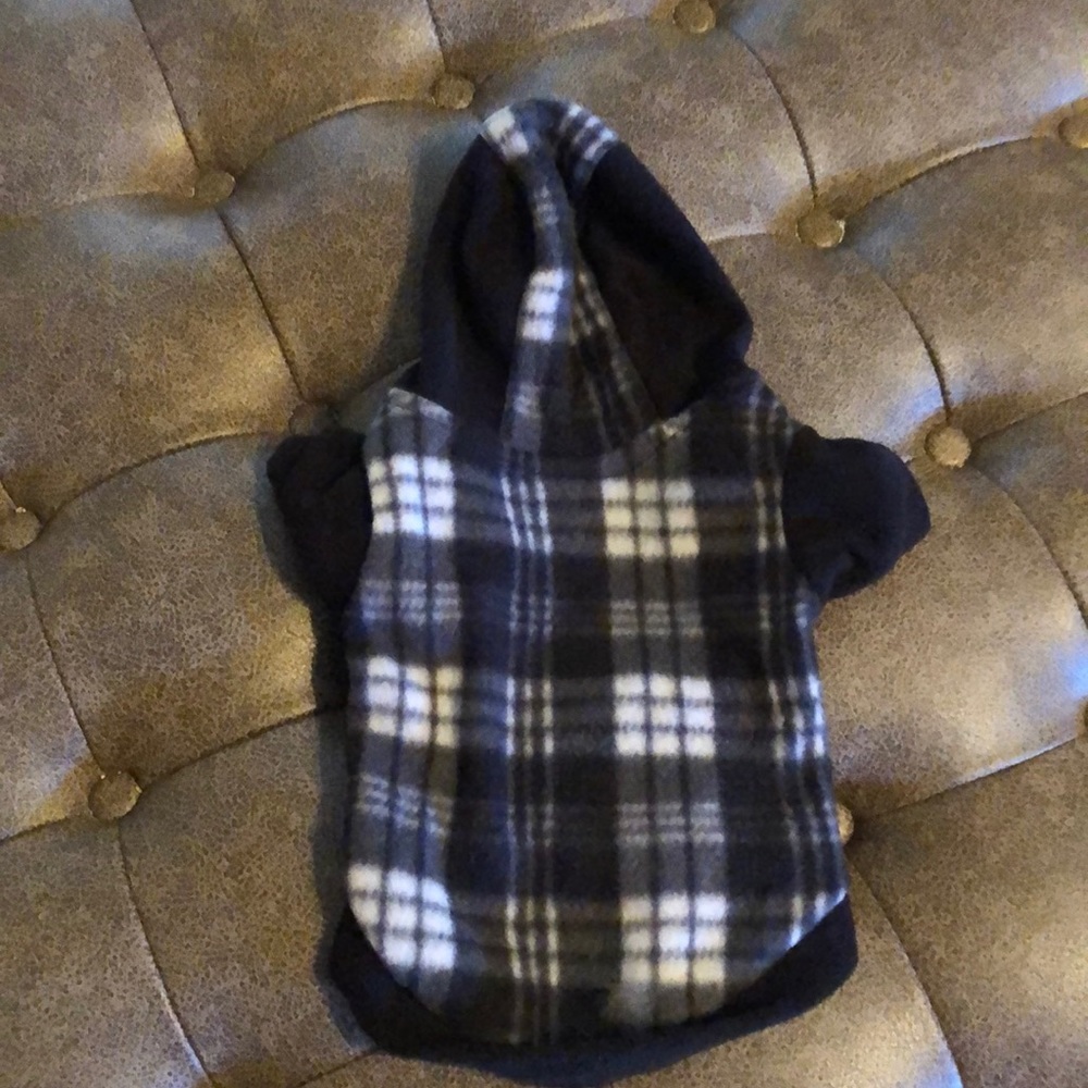 Flannel-look Fleece Dog or Cat Hoodie - EUC